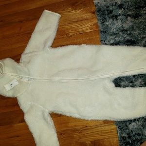 Baby gap 6-12 months